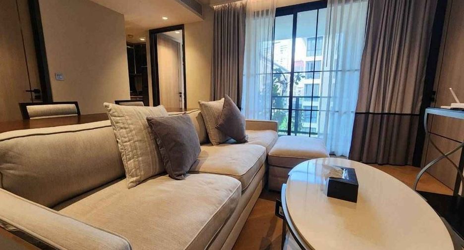 For rent 2 bedrooms condo in Watthana, Bangkok