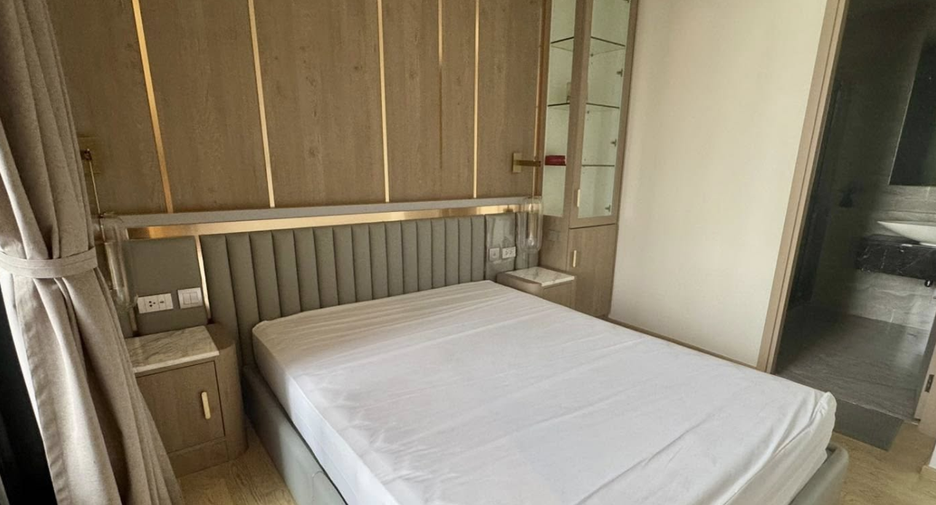 For rent 1 bed condo in Huai Khwang, Bangkok