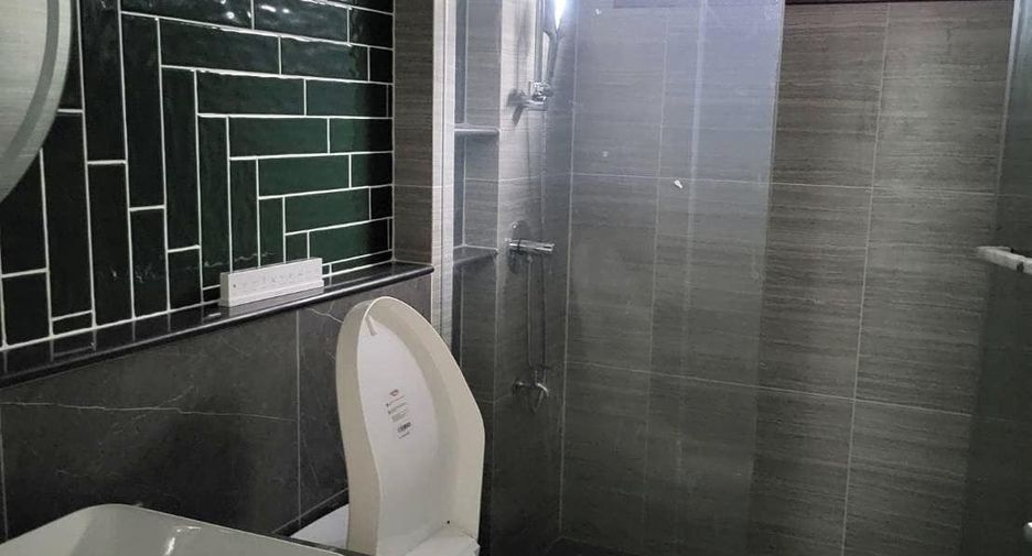 For rent 4 ベッドルーム house in Bang Kapi, Bangkok