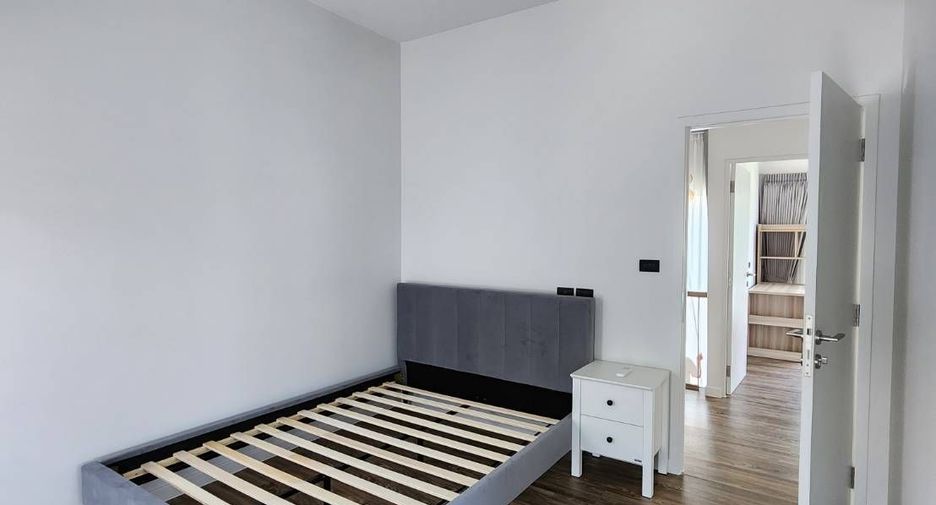 For rent 4 ベッドルーム house in Bang Kapi, Bangkok