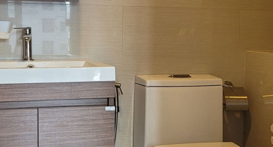 For sale 1 bed condo in Bang Na, Bangkok