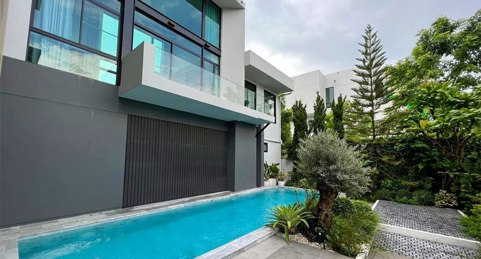 Haus zum Kauf mit 5 Zimmer in Saphan Sung, Bangkok