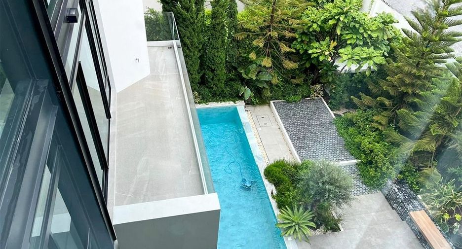 Haus zum Kauf mit 5 Zimmer in Saphan Sung, Bangkok