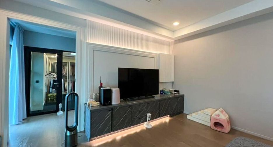 Haus zum Kauf mit 5 Zimmer in Saphan Sung, Bangkok