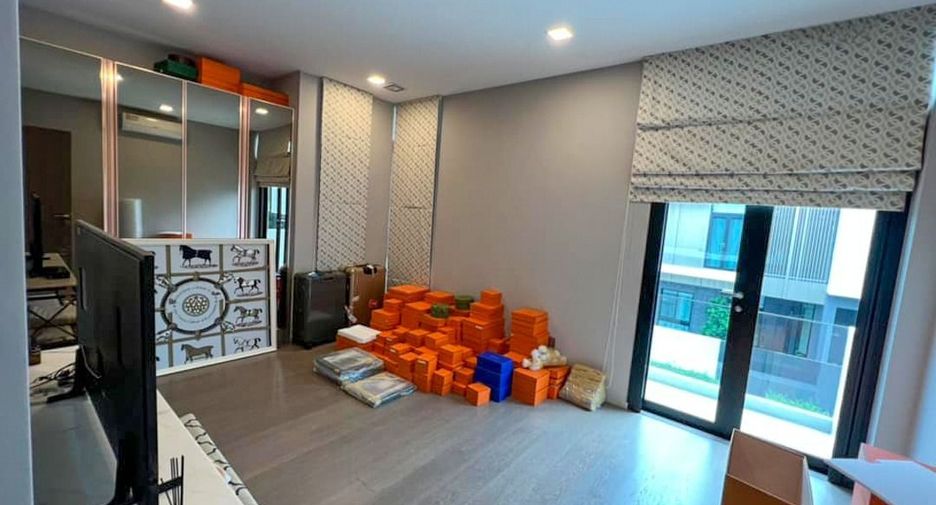 Haus zum Kauf mit 5 Zimmer in Saphan Sung, Bangkok