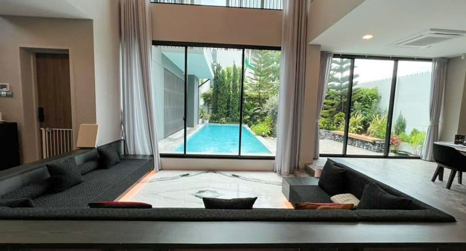 Haus zum Kauf mit 5 Zimmer in Saphan Sung, Bangkok