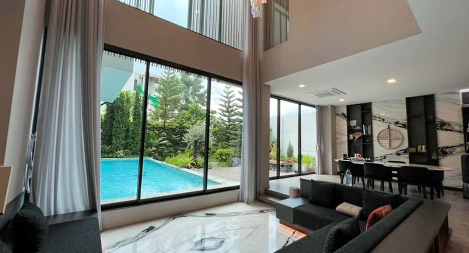 Haus zum Kauf mit 5 Zimmer in Saphan Sung, Bangkok