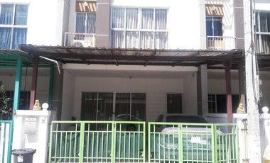 For sale 3 bedrooms townhouse in Prawet, Bangkok