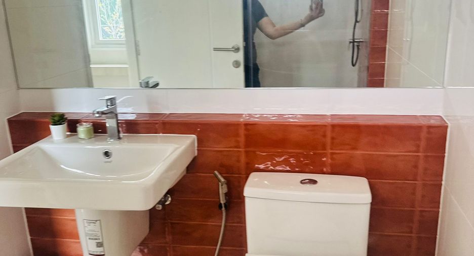 Casa en venta y en alquiler de 4 habitaciones en Mueang Phuket, Phuket