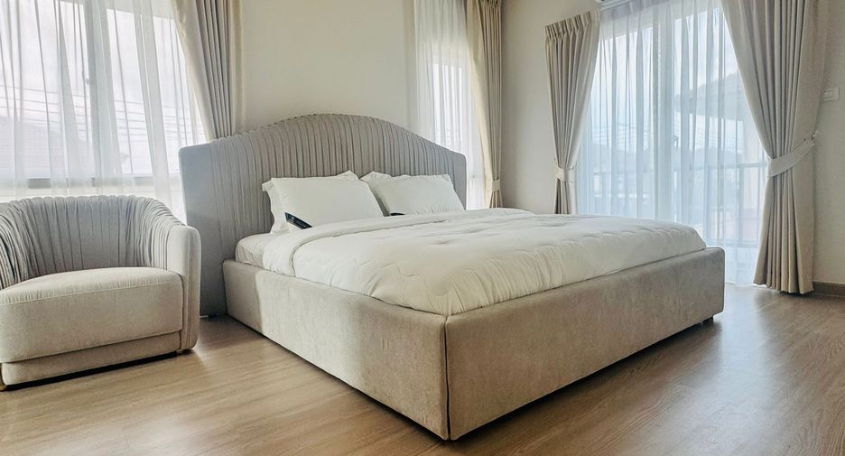 Casa en venta y en alquiler de 4 habitaciones en Mueang Phuket, Phuket