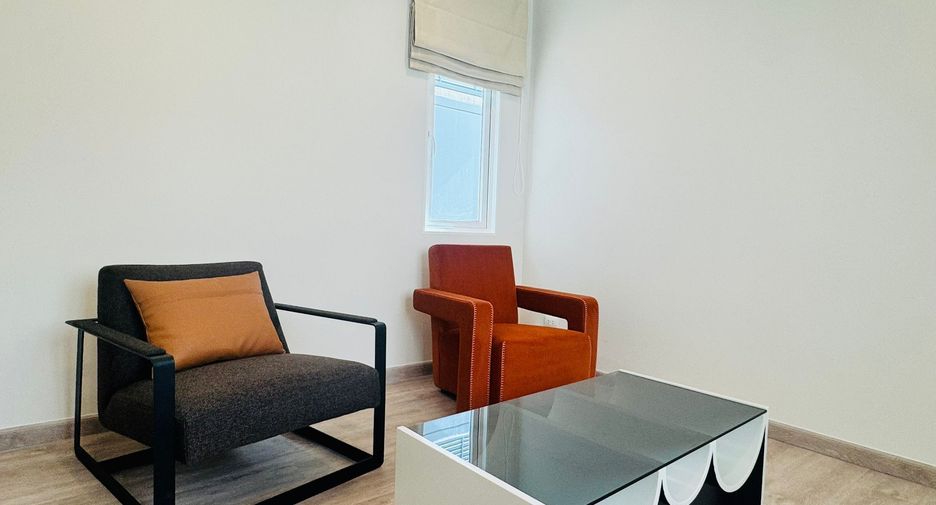 Casa en venta y en alquiler de 4 habitaciones en Mueang Phuket, Phuket