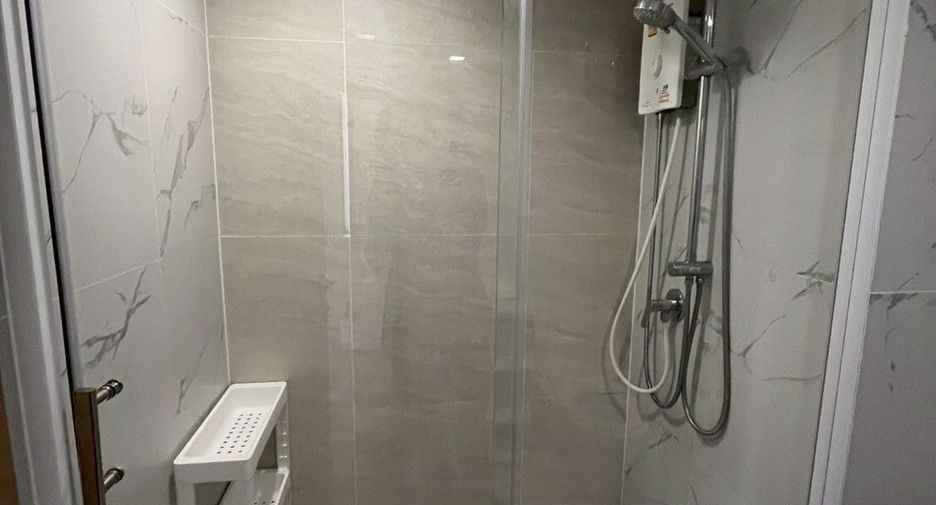 For rent 1 bed condo in Thon Buri, Bangkok