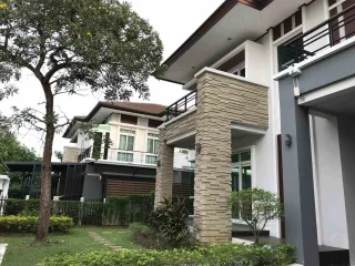 For sale 4 bedrooms house in Thawi Watthana, Bangkok