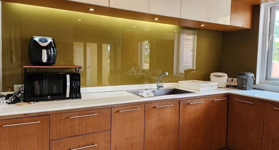 For rent 6 bedrooms house in Bang Phli, Samut Prakan