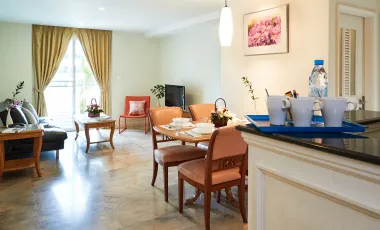 For rent 2 bedrooms condo in Sathon, Bangkok