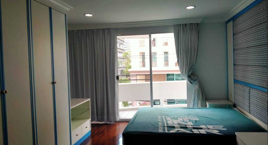 For rent 2 bedrooms apartment in Watthana, Bangkok