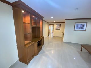 Apartment zur Miete mit 2 Zimmer in Watthana, Bangkok