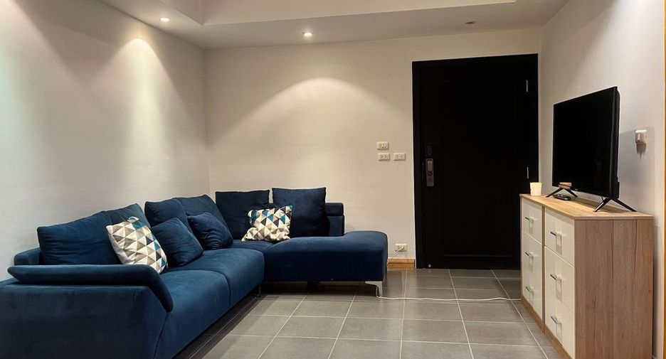 Wohnung zur Miete mit 1 Zimmer in Bang Rak, Bangkok