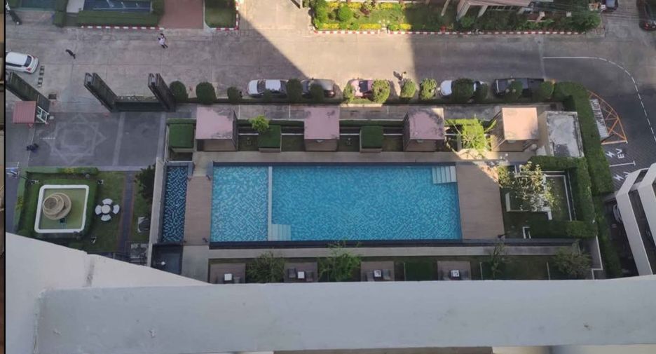 For rent 1 bed condo in Bang Phlat, Bangkok