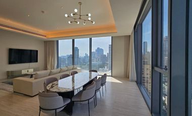For rent 3 bedrooms condo in Pathum Wan, Bangkok