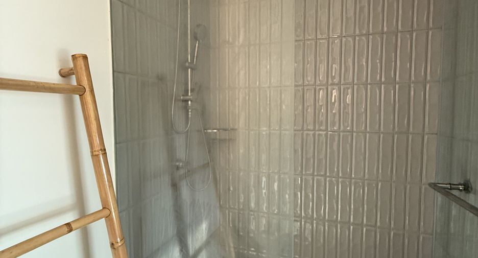 For rent 2 bedrooms condo in Yan Nawa, Bangkok