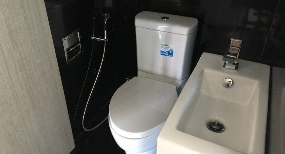 For sale and for rent 1 bed condo in Khlong Toei, Bangkok