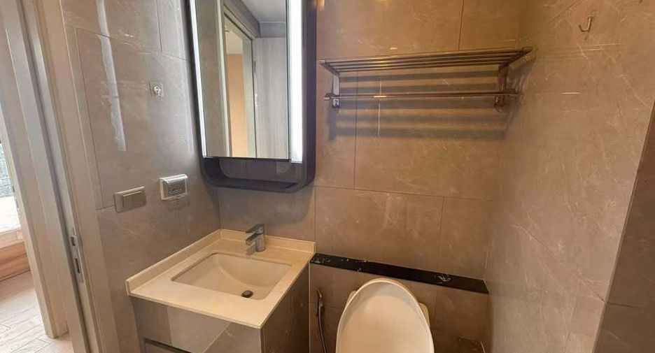 For rent 2 ベッドルーム condo in Huai Khwang, Bangkok