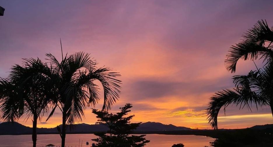 Villa en venta y en alquiler de 6 habitaciones en Thalang, Phuket