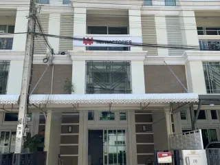 出售 3 卧室 联排别墅 在 Chom Thong, 曼谷