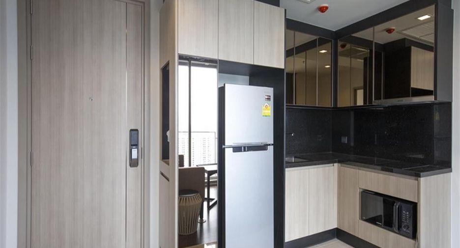 Condo en alquiler de 1 habitaciones en Pathum Wan, Bangkok