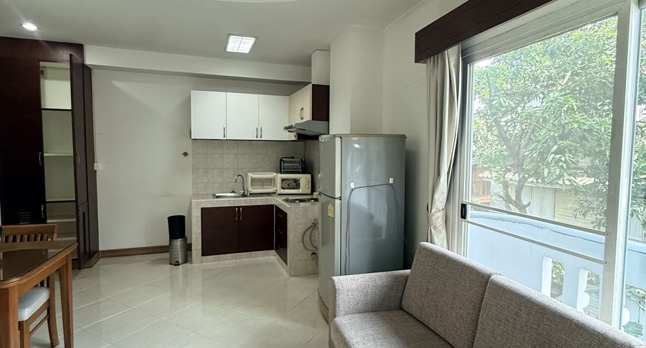 For rent 1 bed apartment in Khlong Toei, Bangkok