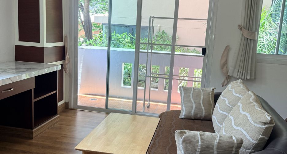 For rent 1 bed apartment in Khlong Toei, Bangkok