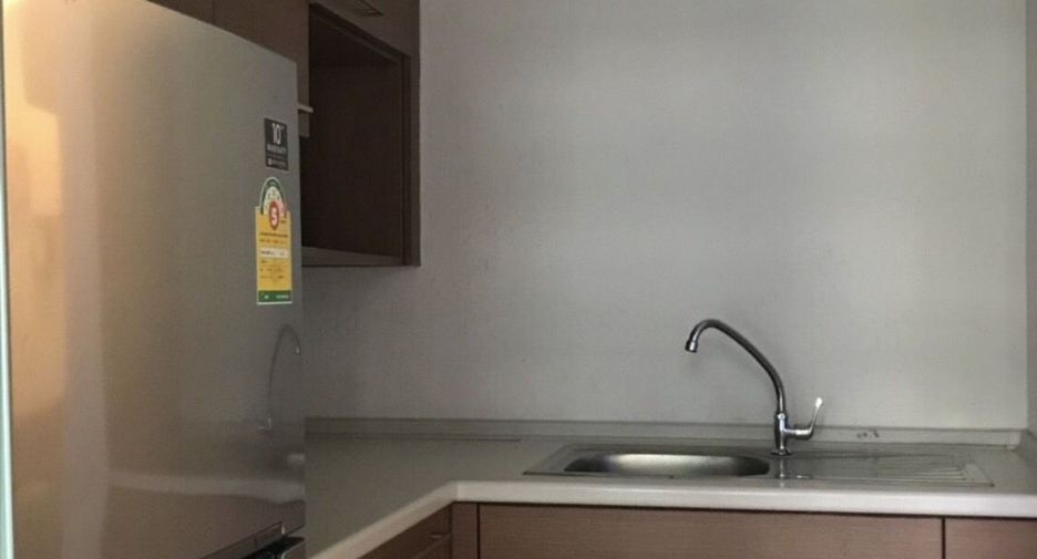 À vendre 1 chambre condo à Huai Khwang, Bangkok