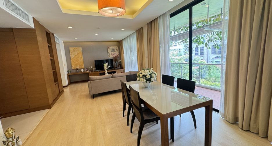 For rent 3 bedrooms apartment in Pathum Wan, Bangkok