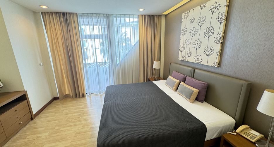 For rent 3 bedrooms apartment in Pathum Wan, Bangkok