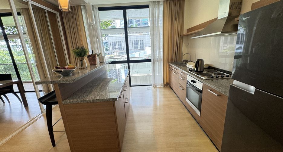 For rent 3 bedrooms apartment in Pathum Wan, Bangkok