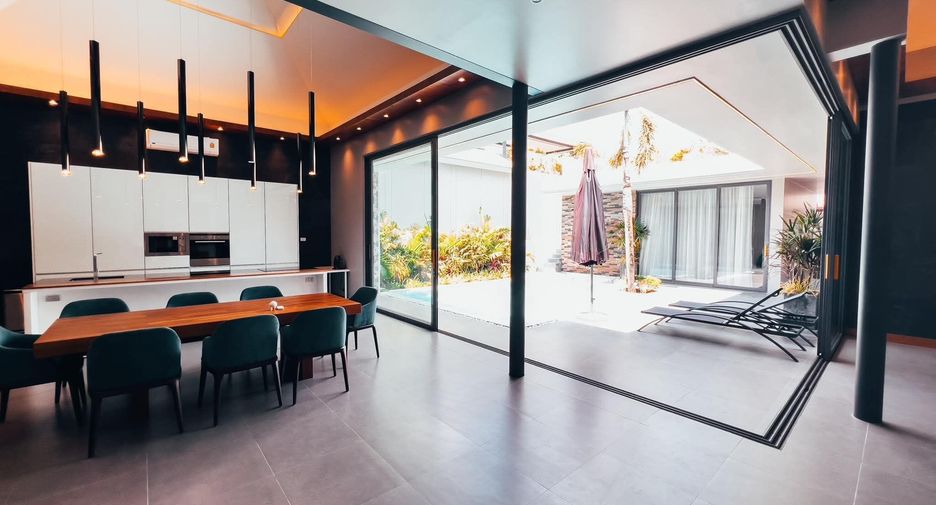For sale 3 bedrooms villa in Thalang, Phuket
