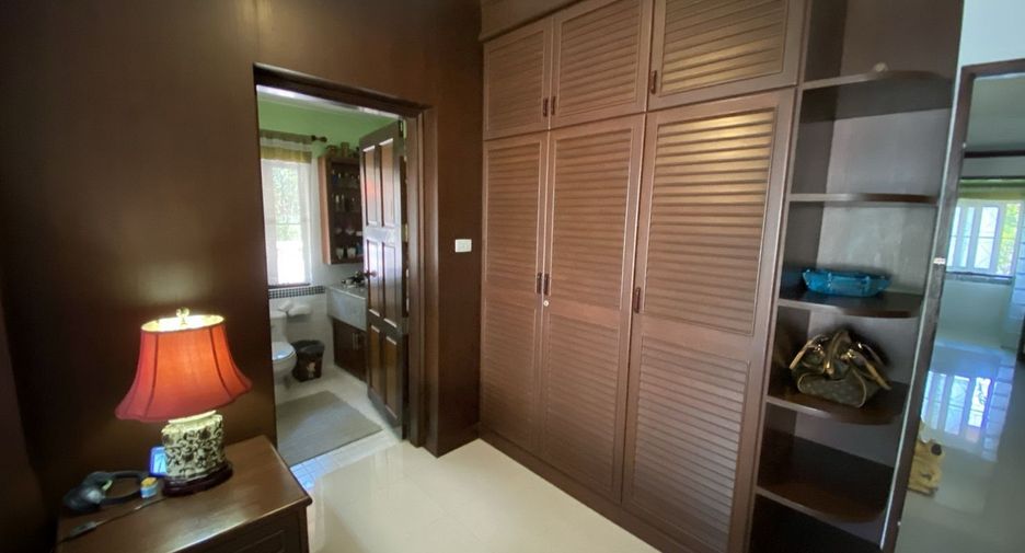 For sale 6 bedrooms villa in Mueang Phuket, Phuket