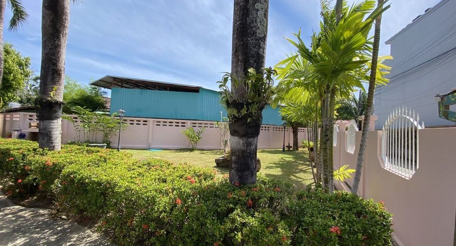 For sale 6 bedrooms villa in Mueang Phuket, Phuket