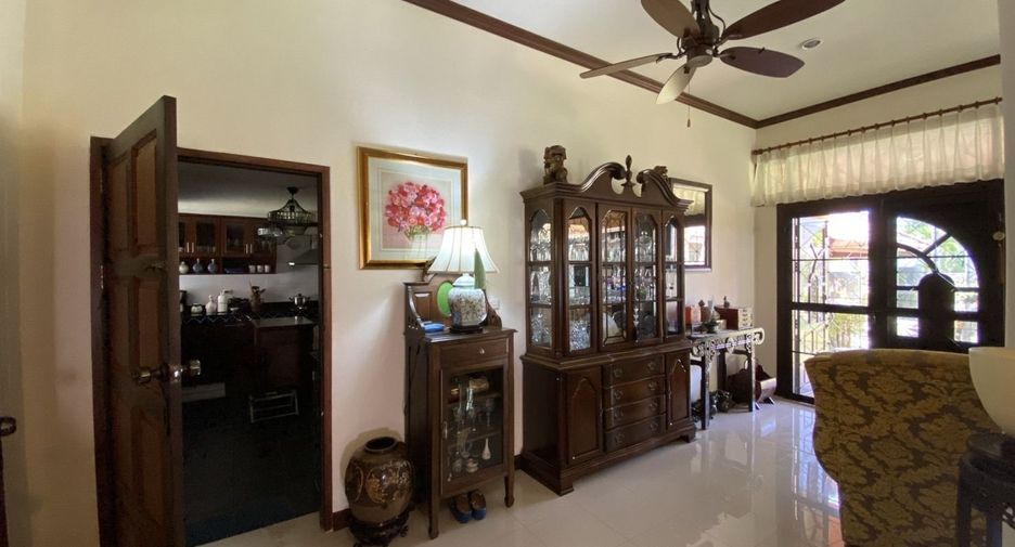 For sale 6 bedrooms villa in Mueang Phuket, Phuket