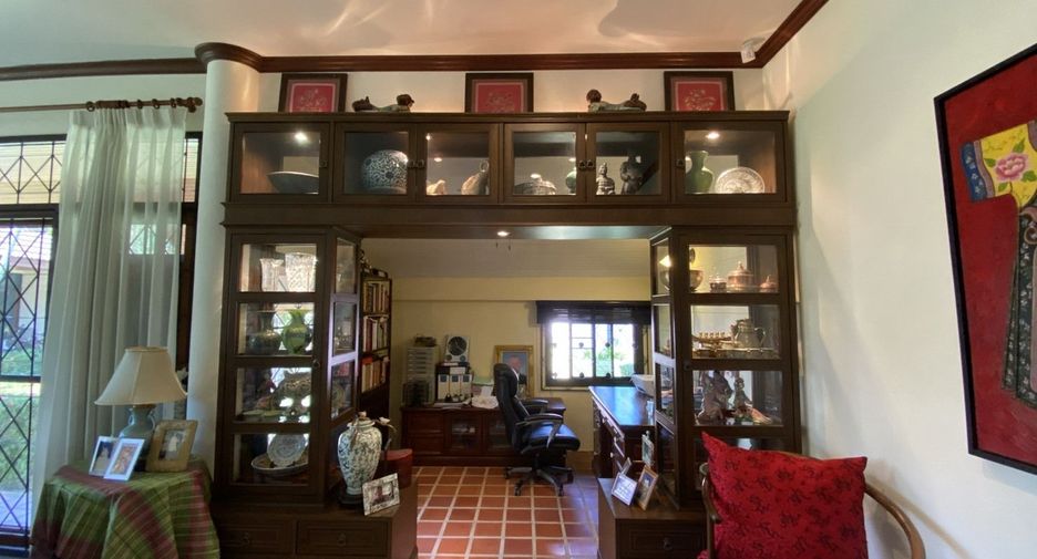 For sale 6 bedrooms villa in Mueang Phuket, Phuket