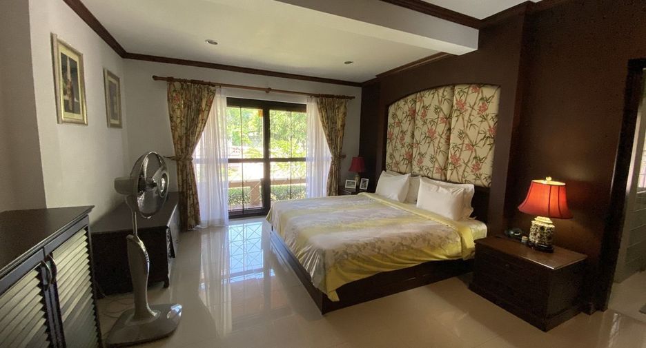 For sale 6 bedrooms villa in Mueang Phuket, Phuket