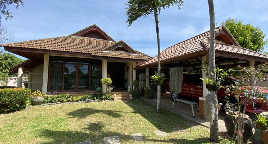 For sale 6 bedrooms villa in Mueang Phuket, Phuket