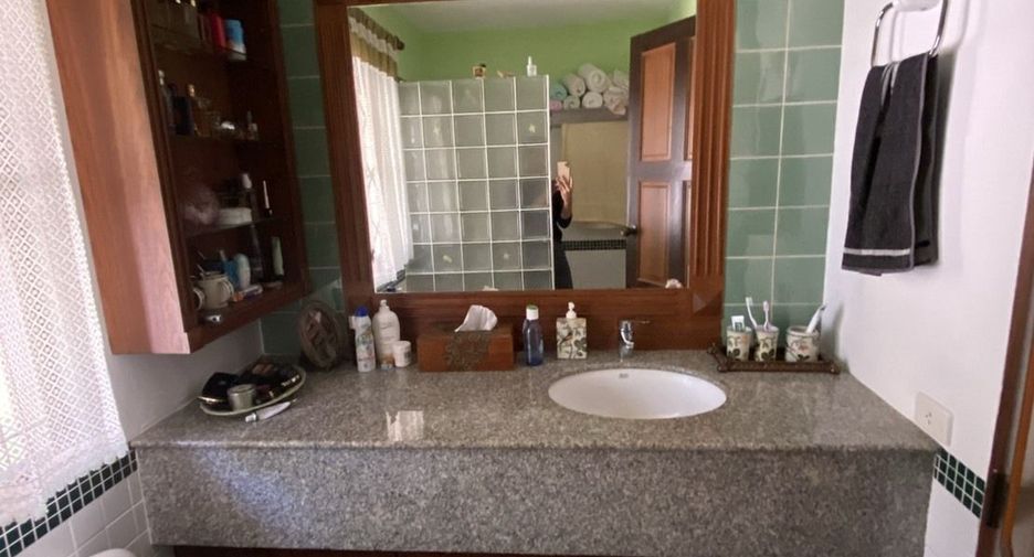 For sale 6 bedrooms villa in Mueang Phuket, Phuket
