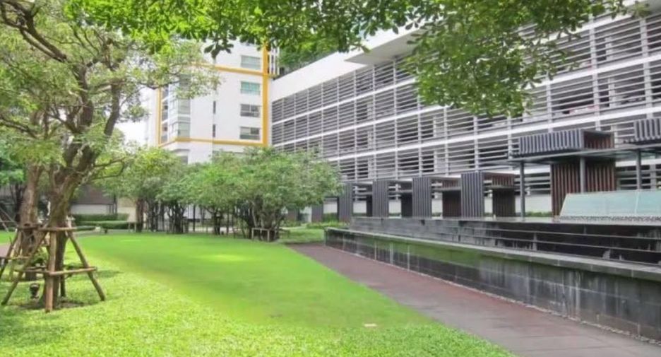 For rent 1 bed condo in Thon Buri, Bangkok
