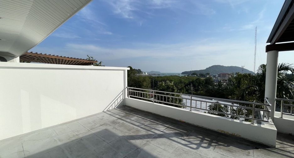 For rent 2 bedrooms condo in Mueang Phuket, Phuket