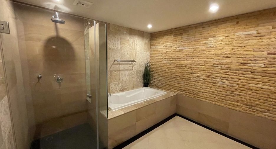 For rent 2 bedrooms condo in Mueang Phuket, Phuket