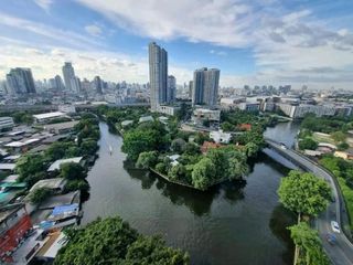 À vendre et à louer studio condo à Watthana, Bangkok
