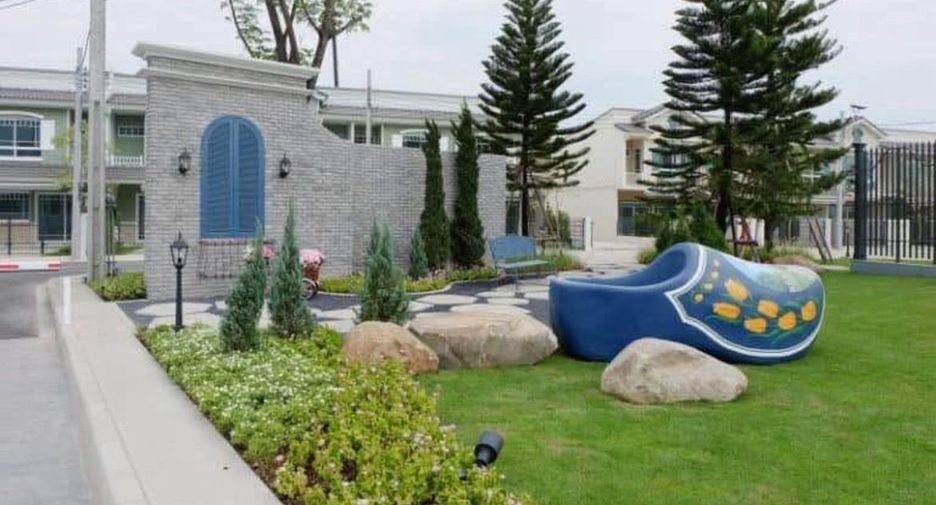 For sale and for rent 2 bedrooms townhouse in Bang Phli, Samut Prakan