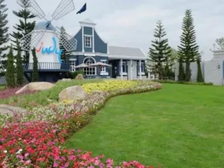 Casa adosada en venta y en alquiler de 2 habitaciones en Bang Phli, Samut Prakan